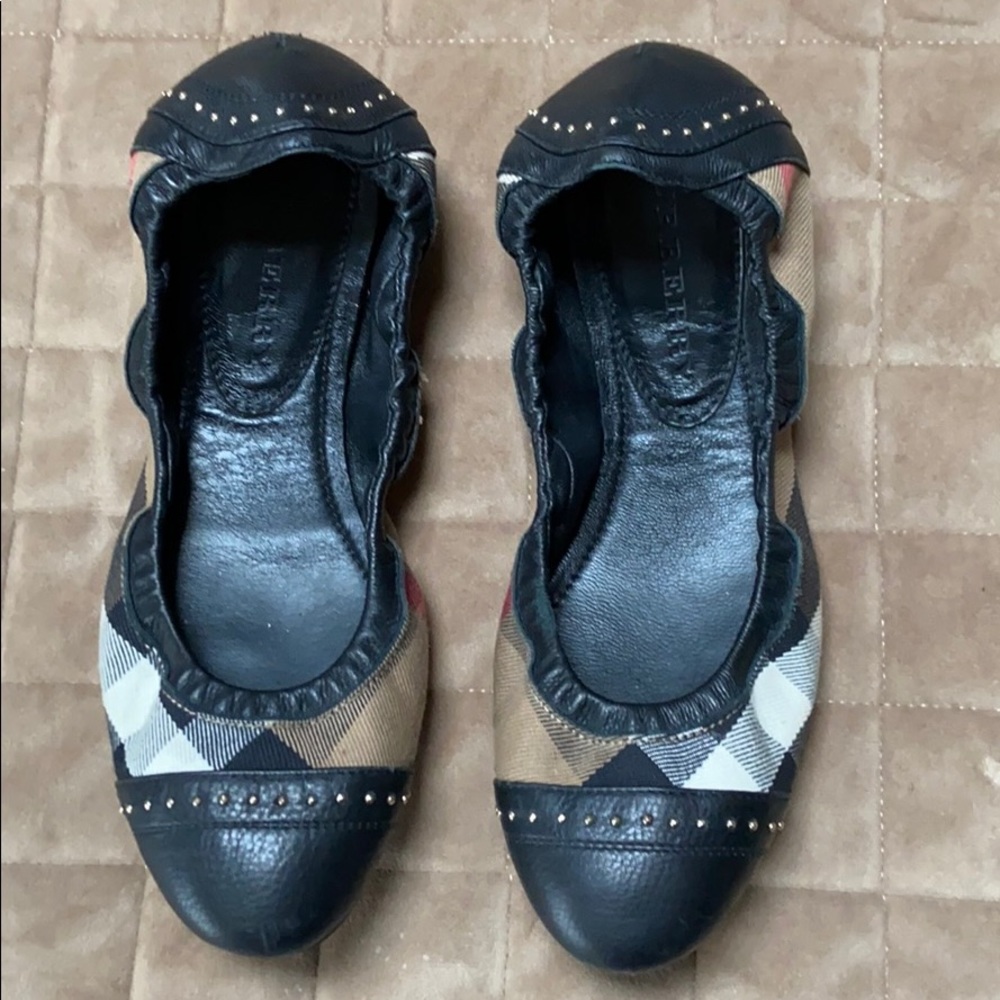 Used Burberry flats